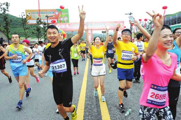 5万人参赛带来无限商机  贵州马拉松跑出大生意